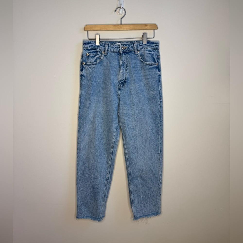 Zara Classic Blue High Waisted Cropped Jeans Size 8